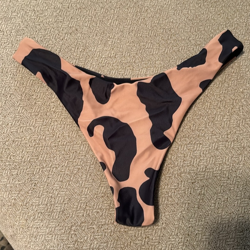SHEIN cowprint bikini with sarong/skirt - Picture 8 of 12